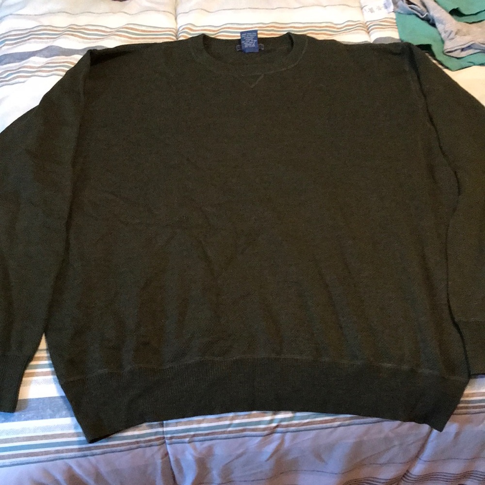 Men’s sweater
